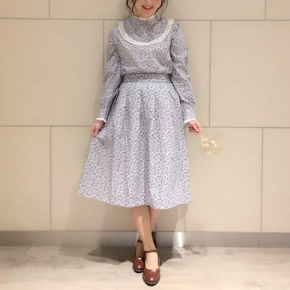 ブリヤンテス・レッド Fint フィント セットアップ | maximise.mu