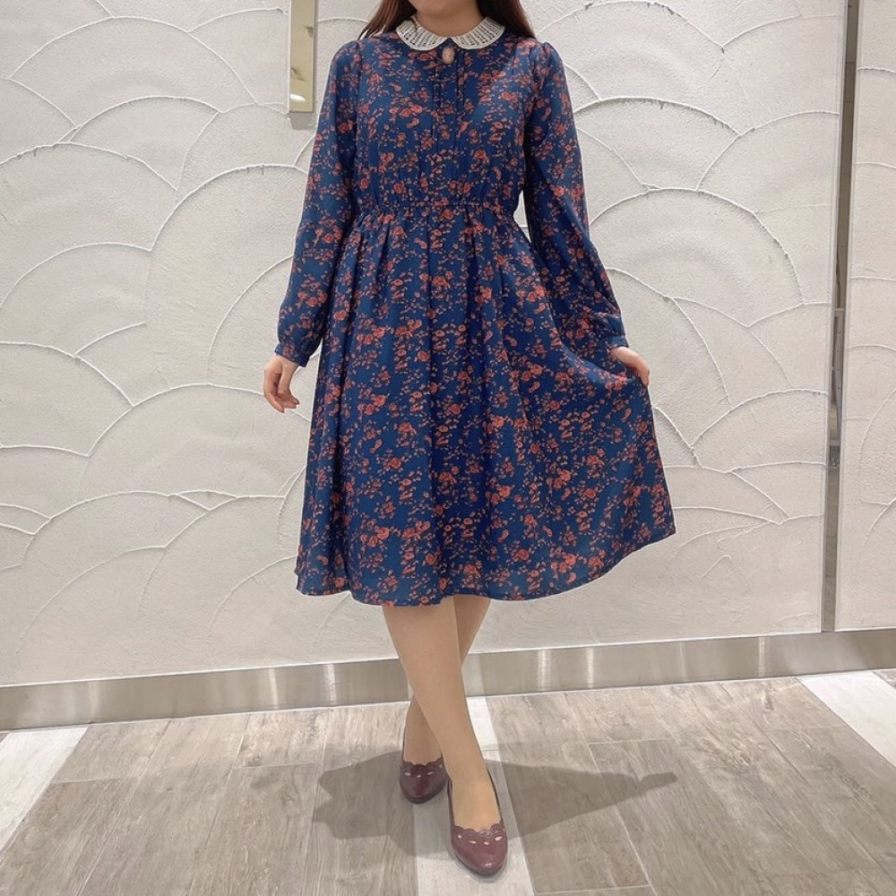 フィント 壁紙モチーフの柄がレトロ♪花柄ワンピース | タカシマヤ 