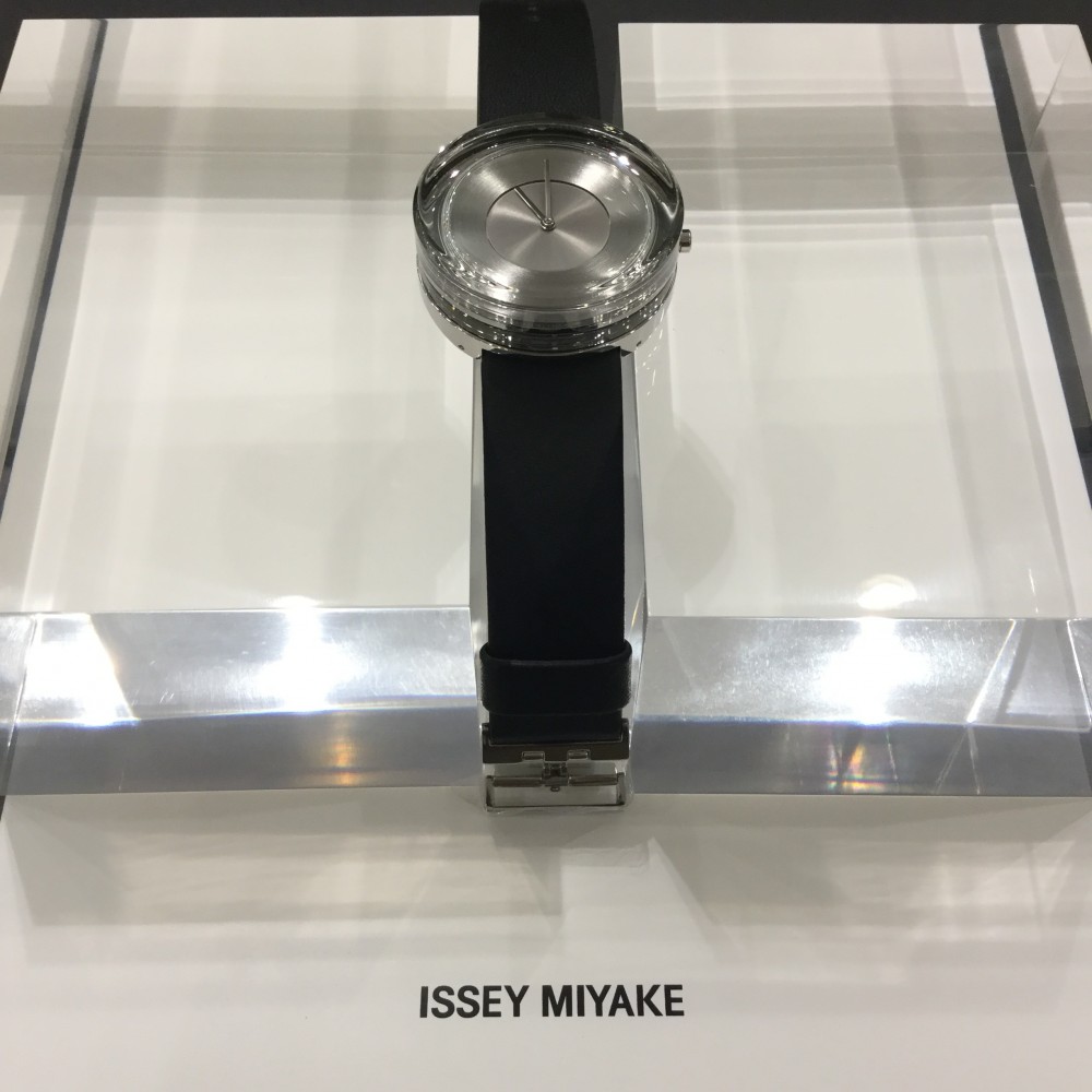 チックタック Issey Miyake Glass Watch タカシマヤ ゲートタワーモール